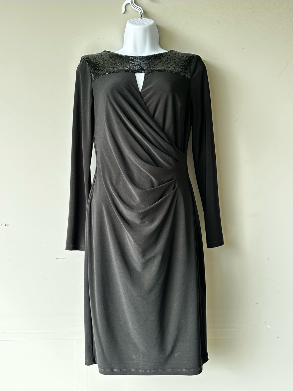 Lauren Ralph Lauren Stunning Sequin-Accented Black Cocktail Dress - Picture 2 of 11